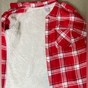 Flannel red/white & festive silver threading. Warm sherpa inner liner. Jr 11/13
